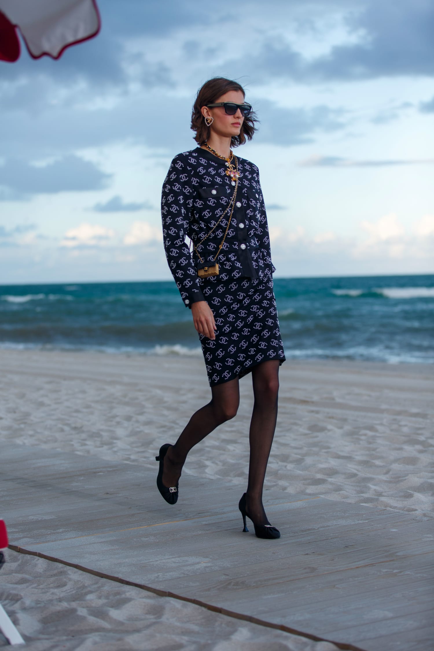 chanel_look-042-cruise-2022-23-show-in-miami-LD