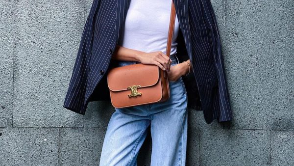 THIS CELINE TRIOMPHE BAG IS A CLASSIC STAPLE