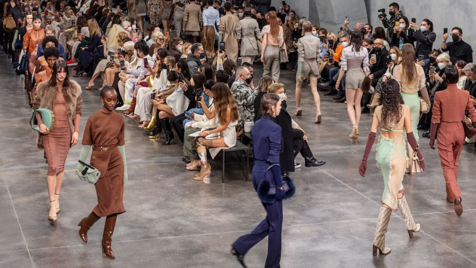 finale fendi fall winter 2022 women ready to wear