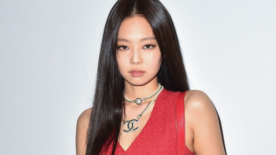 jennie kim blackpink chanel spring summer 2022 ready to wear show