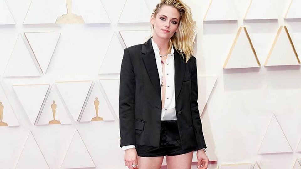 kristen stewart chanel oscars 2022