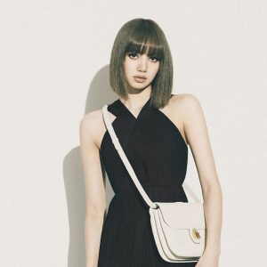 PREPPY OR FEMININE: SEE HOW BLACKPINK’S LISA STYLED THE CELINE TABOU BAG