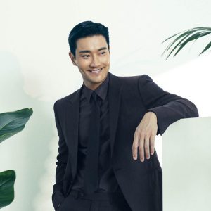 DRESSED IN ZEGNA, SIWON CHOI SHOWS HOW A MODERN MAN SPENDS HIS SUMMER IN STYLE
