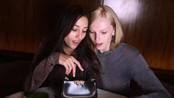 Unveiling the Tory Burch Holiday 2025 Campaign