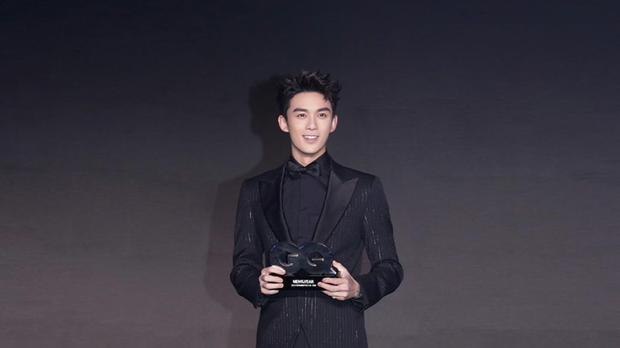 Leo Wu Stuns in ZEGNA at GQ China Men of the Year Awards