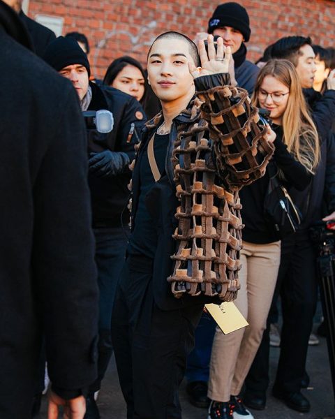 CLASSY IN FENDI: TAEYANG BIG BANG ATTENDED FASHION WEEK - International